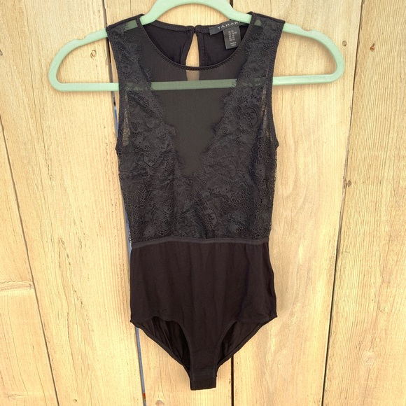 Tahari Tops - Tahari sheer front lace bodysuit